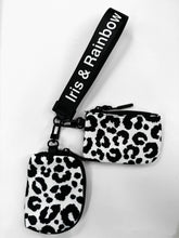 Load image into Gallery viewer, The Iris Pouch Wristlet (#8049-2) Trendy Minimalist Purse - By Iris &amp; Rainbow