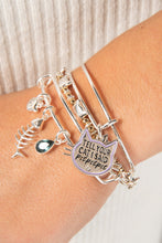 Load image into Gallery viewer, Fish Bone Cat Bangle
