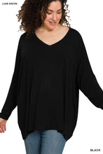 Load image into Gallery viewer, PLUS Lux V Neck Long Sleeve Pocket Top - Black