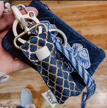 Load image into Gallery viewer, Gold Quatrefoil on Navy LippyClip® Lip Balm Holder